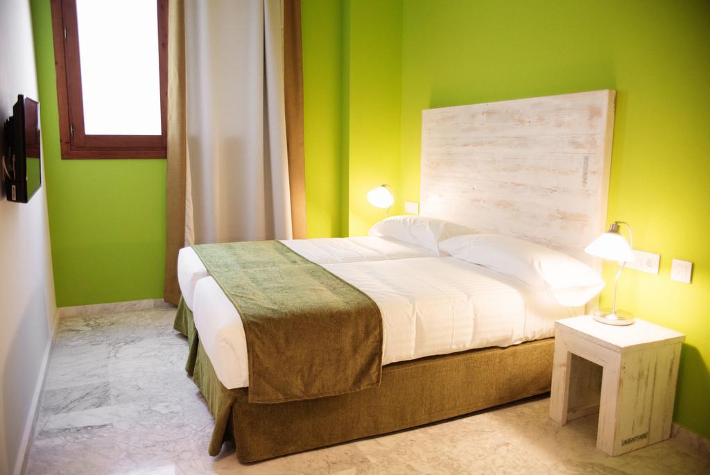 Ad Hoc Carmen Hotel Valencia Bagian luar foto