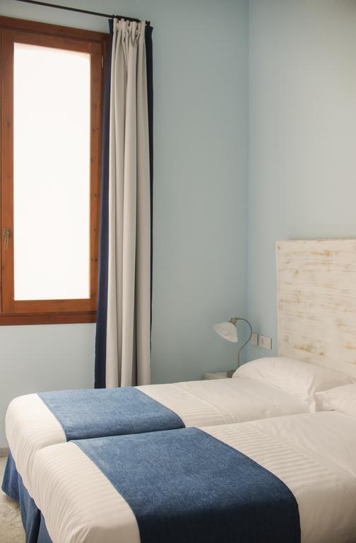 Ad Hoc Carmen Hotel Valencia Bagian luar foto