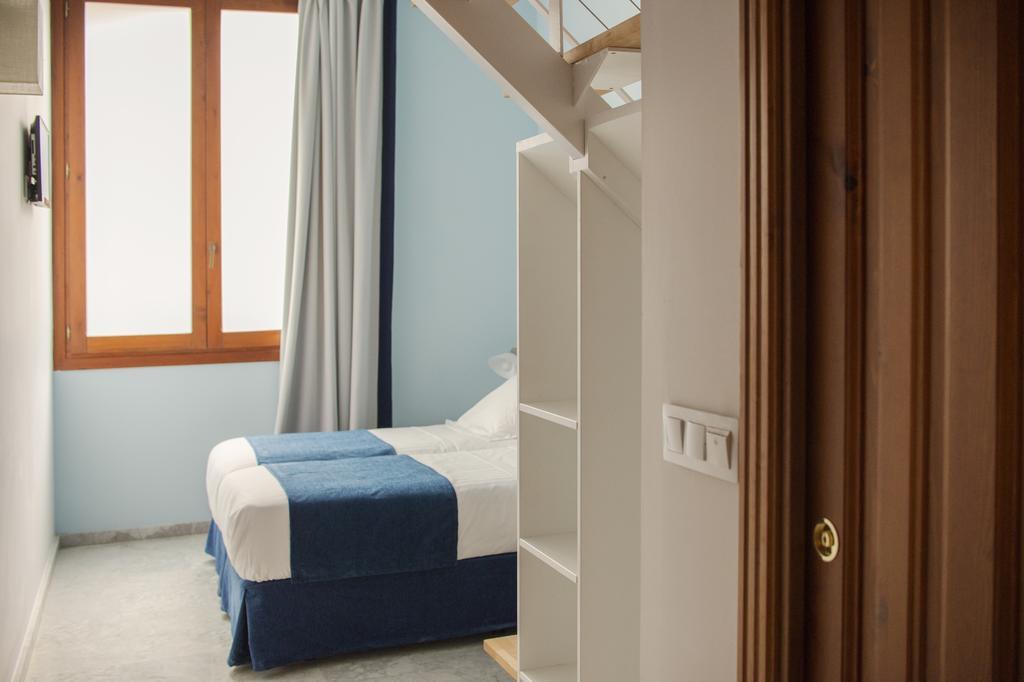 Ad Hoc Carmen Hotel Valencia Bagian luar foto